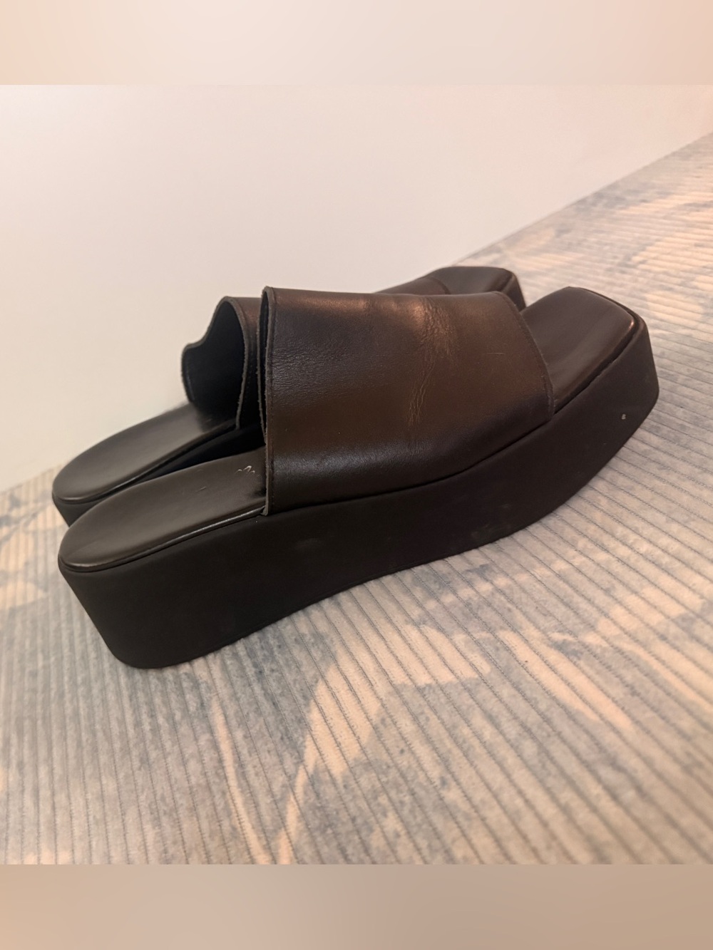 L'INTERVALLE Black Platform Slide Loafers